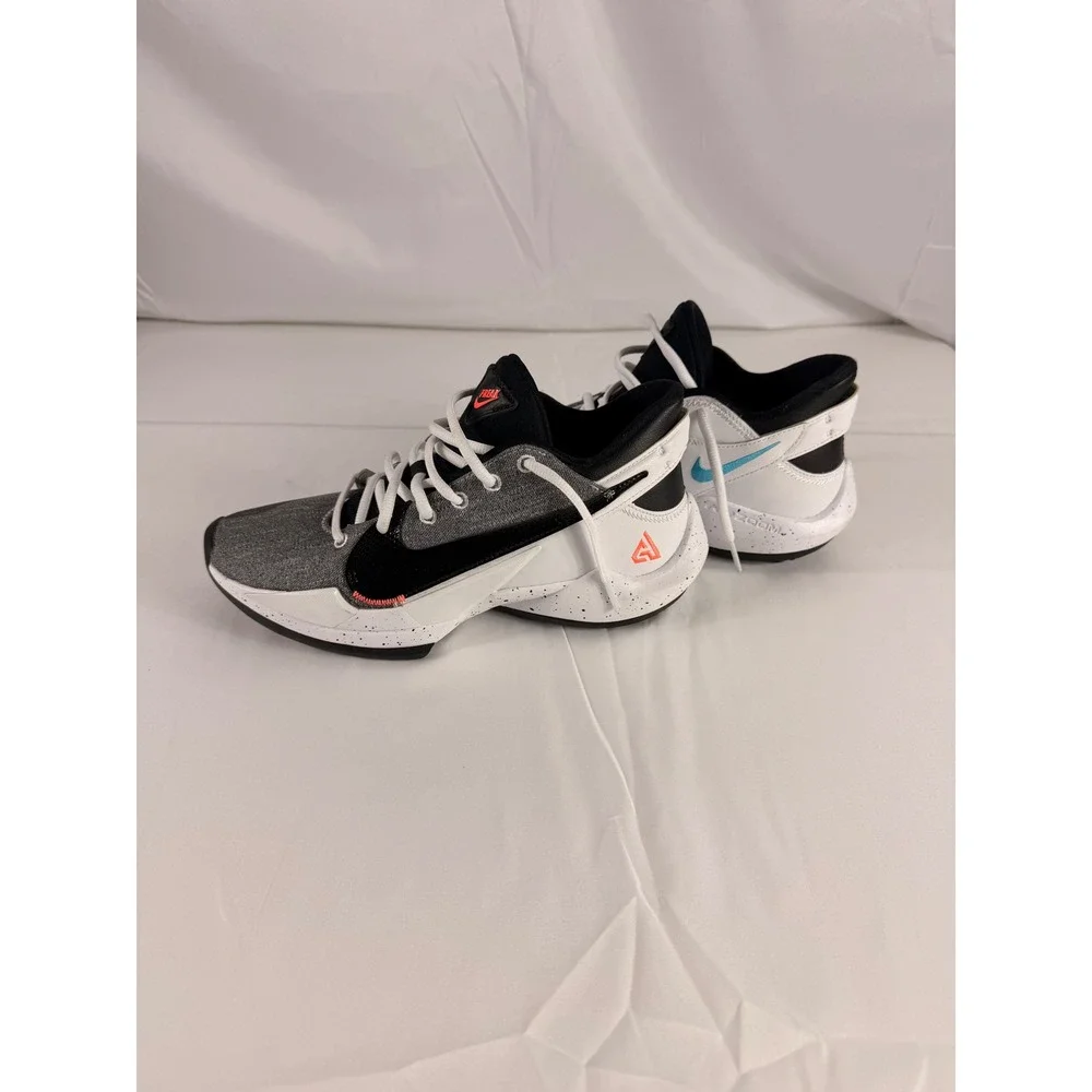 Nike Zoom Freak 2 Size 8 White Black CK5424-101 Giannis Basketball Shoes